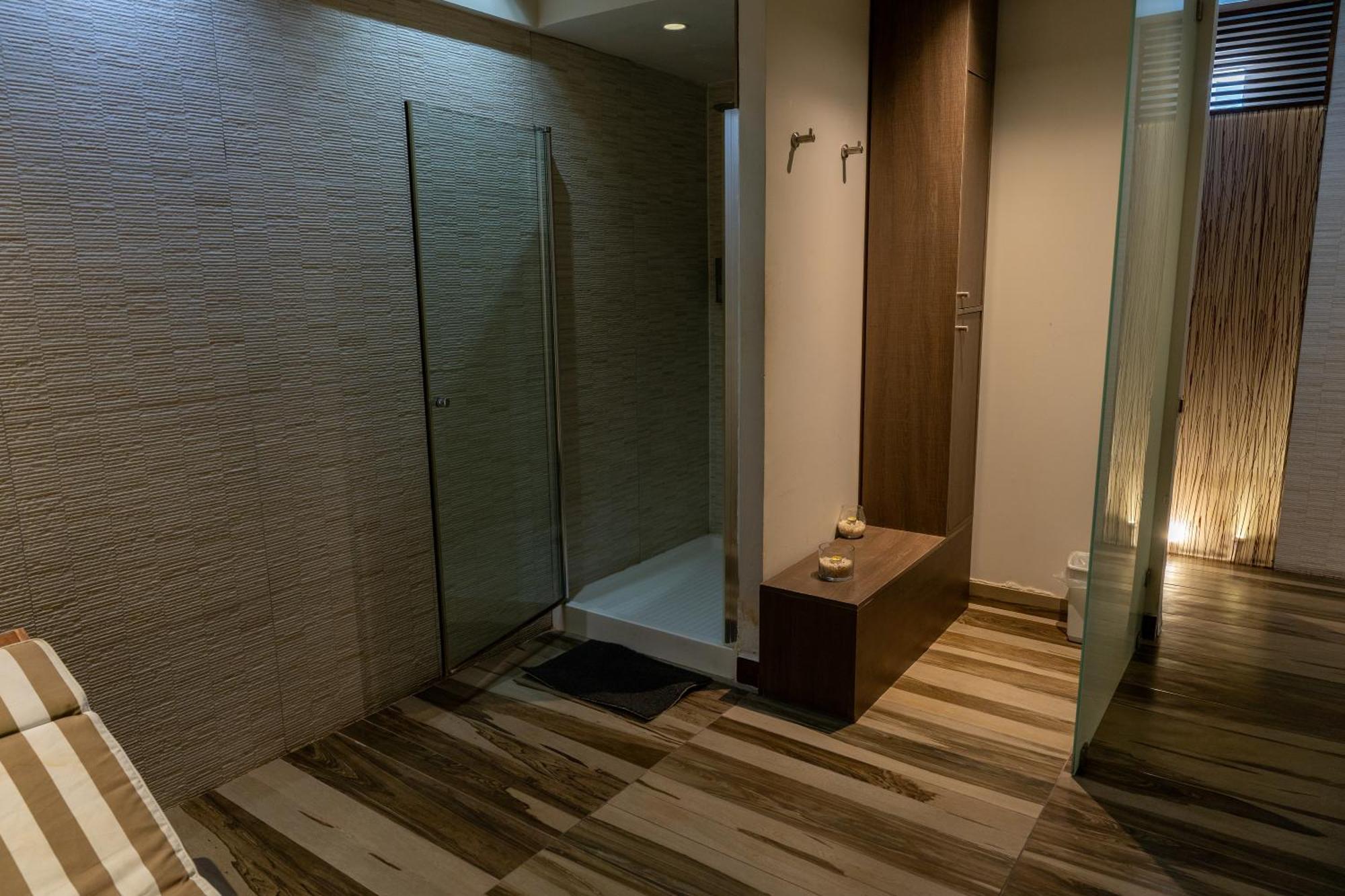 Terrado 4*